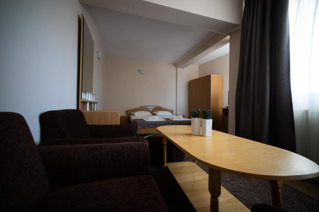 Hotel Velista Vonešta Voda Exteriér fotografie